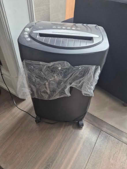 Photo of free Large 20 sheet shredder (Chiswick W4) #1
