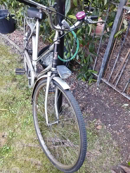 Photo of free Bicycle (G42 9RW) #2