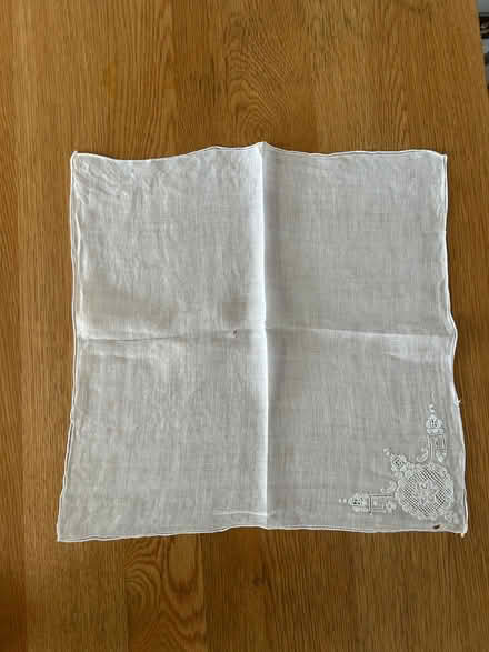 Photo of free Vintage table linen (Yarnton OX5) #2
