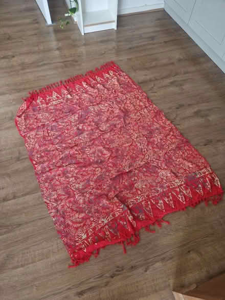 Photo of free Blanket/scarf (SE10) #1
