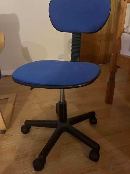 Photo of free chairs (AB14) #1