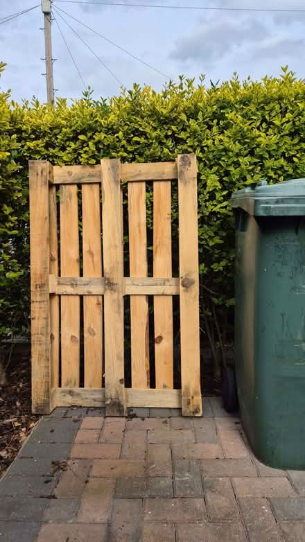 Photo of free Wooden pallet (Kidlington OX5) #1