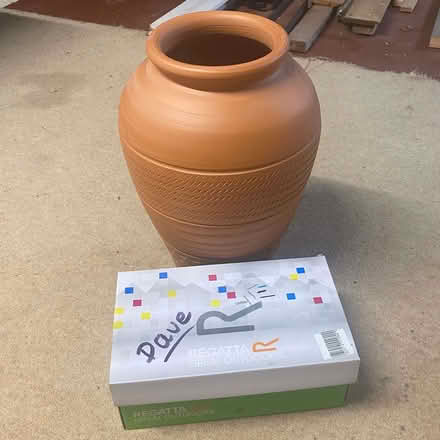 Photo of free Terracotta Vase - 40cm / 16in heigh (IP2) #2
