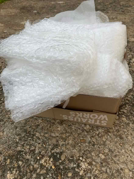 Photo of free Box of bubble wrap (Summertown- OX2 7P) #1