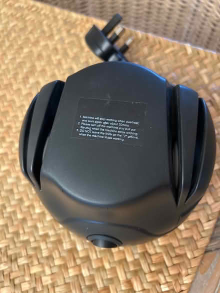 Photo of free Small electric knife sharpener (Kilkenny city) #2