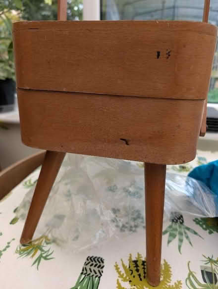 Photo of free Vintage sewing box (Saltney Ferry CH4) #4