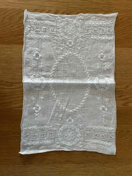 Photo of free Vintage table linen (Yarnton OX5) #4