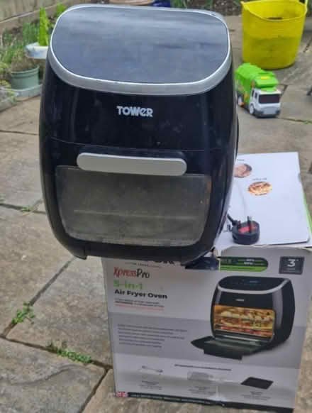 Photo of free Tower Airfryer only for parts (London N17) #2