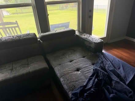 Photo of free Sectional not great condition (Magnolia, TX) #1