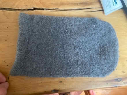 Photo of free washing mitt (leslieville/little india) #1