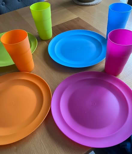 Photo of free Plastic Plates and Cups (Allesley Park) #1