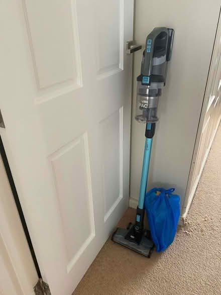 Photo of free Vax Pace pet vacuum cleaner (CT9) #1