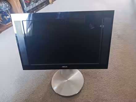 Photo of free ISUS monitor 19" screen (Ellesmere Port CH65) #1