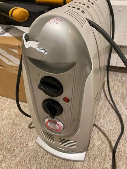 Photo of free Oil heater with timer (Cheltenham GL52) #1