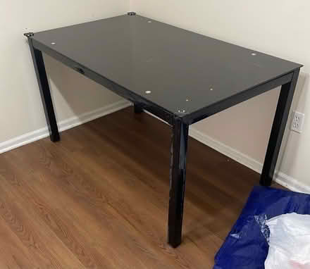 Photo of free 30” Kitchen Table (Near Kroger on 11 Mile) #1