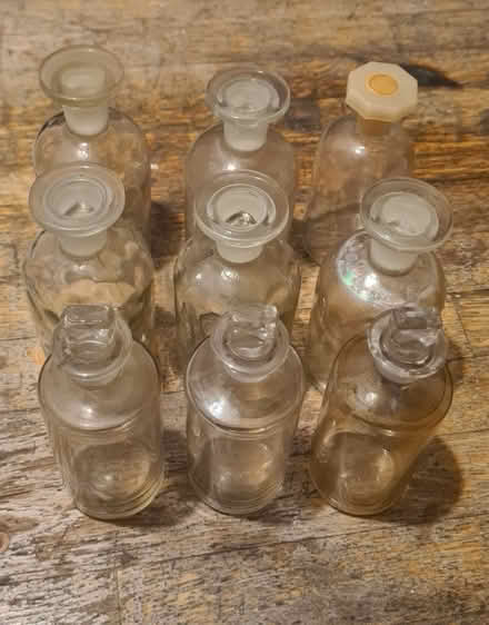 Photo of free chemistry acid bottles (CR0) #3