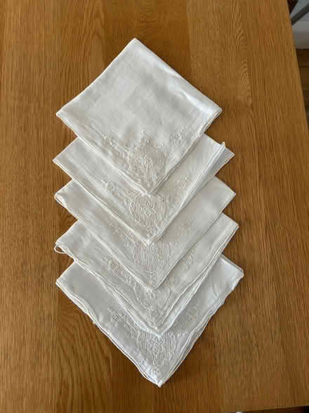 Photo of free Vintage table linen (Yarnton OX5) #3