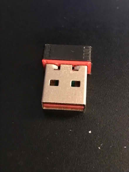 Photo of free WiFi dongle with USB. Plug ‘n’ Play (College Town GU47) #3