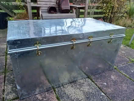 Photo of Metal storage/feed bin large (LL41 4nu) #1