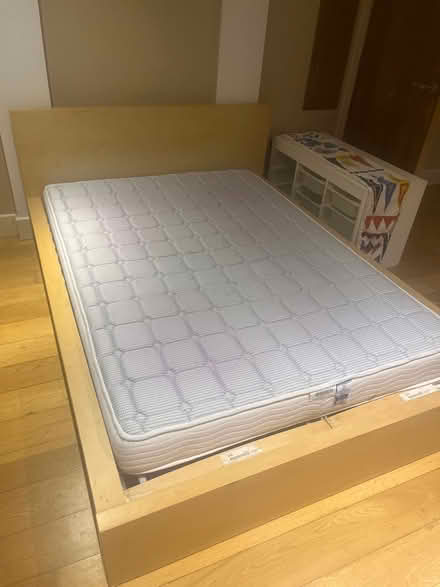 Photo of free Double bed (Kennington) #1