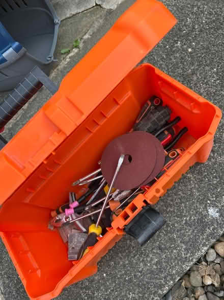 Photo of free tools and box (Greetland HX4) #1