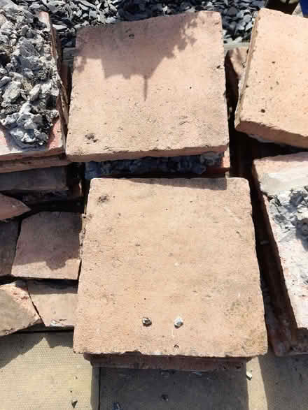 Photo of free Red slabs 29x 29 x 3 cm (Glenrothes KY7) #3