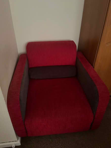 Photo of free Sofa (Barkerend BD3) #1