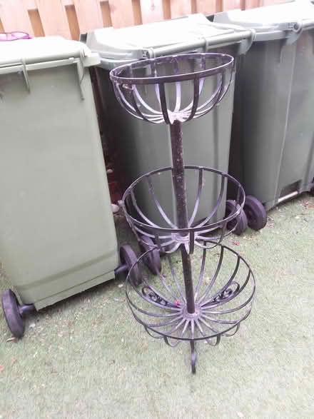 Photo of free Metal planter (Killamarsh S21) #1