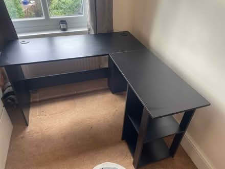 Photo of free L-Shaped desk with storage shelves (LE2) #1