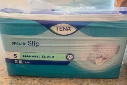 Photo of free TENA Proskin Slip (Layton FY3) #1