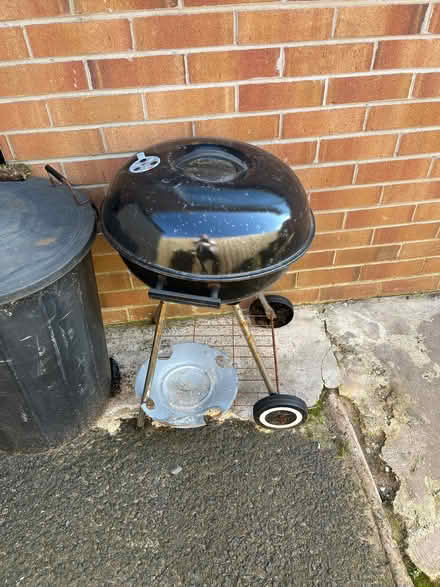 Photo of free Kettle charcoal barbecue (BT17) #1