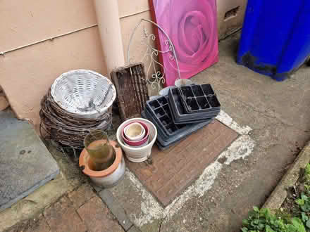 Photo of free Hanging baskets, seed trays, indoor plant pots (GU12) #1