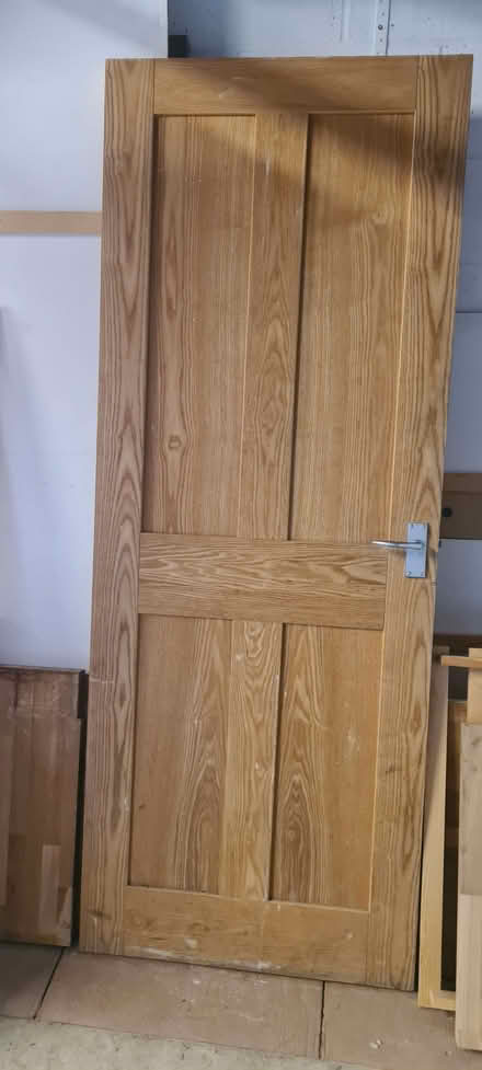 Photo of free Howdens oak veneer solid core door (Binfield Heath RG9) #1