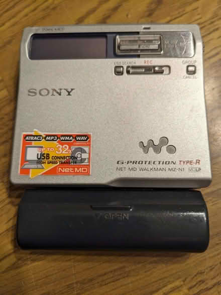 Photo of free Sony Portable MiniDisc Recorder MZ-N1 (Emmer Green RG4) #1