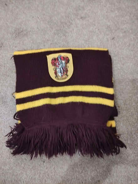 Photo of free Gryffindor scarf (Darby Green GU17) #1