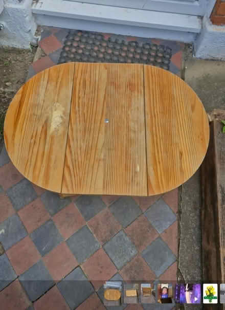 Photo of free Drop leaf side table (London N17) #2