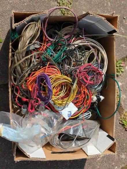 Photo of free Vintage car electrical cable etc (Worcester WR2) #1