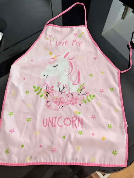Photo of free Childrens apron (Melbourne CM1) #1