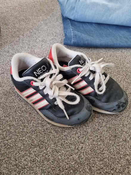 Photo of free Kids Adidas trainers (EN6) #1
