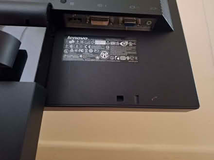 Photo of free Computer 19" LCD Monitor (Etwall DE65) #2