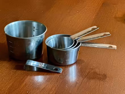Photo of free 4 Piece set measuring cups (Lake Linganore, New Market) #1