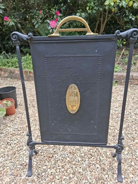 Photo of free Fire screen (Finchampstead RG40) #1