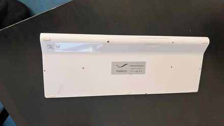 Photo of free Wireless keyboard (Limehouse E14) #2