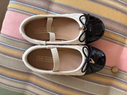 Photo of free Girls Shoes - Size 8 (South Kensington W8) #1