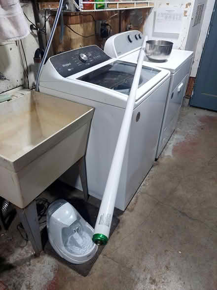 Photo of free Single Fluorescent Light Tube (Livermore) #2