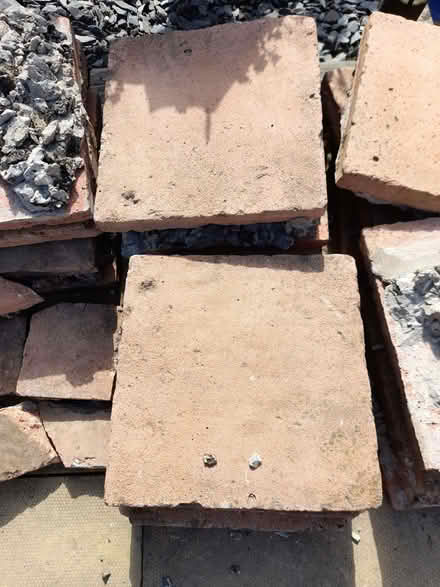 Photo of free Red slabs 29x 29 x 3 cm (Glenrothes KY7) #3