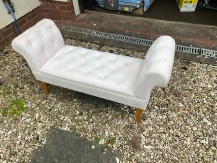 Photo of free Pale pink end of bed stool (Kentisbeare Cullompton) #1