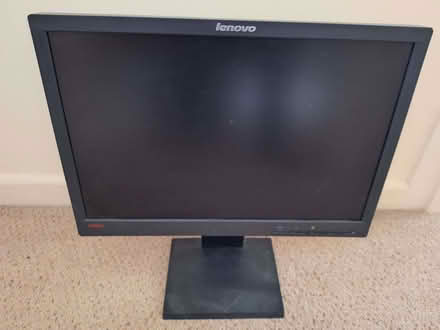 Photo of free Computer 19" LCD Monitor (Etwall DE65) #1