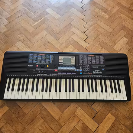 Photo of free Yamaha psr 220 (Booterstown) #1