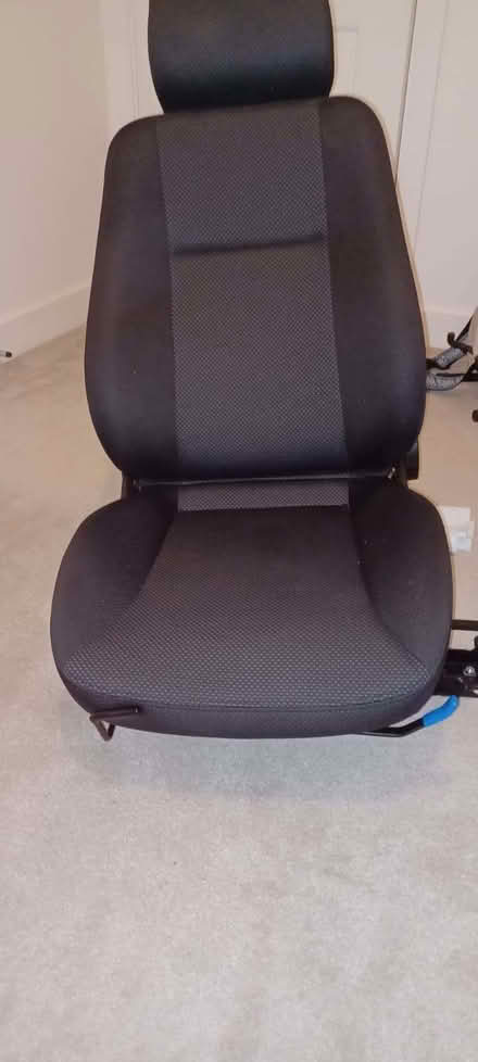 Photo of free Elap rotating car seat Manual version (South Bank YO23) #4